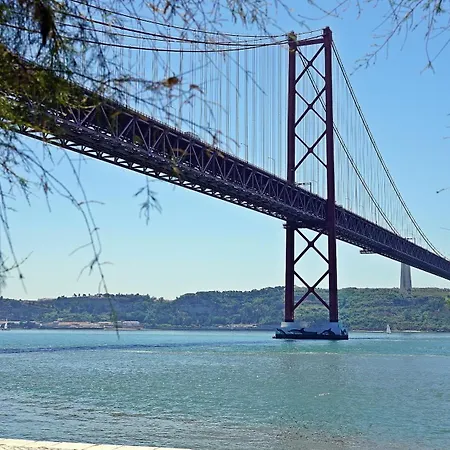 Go Native - Vip * Lisbon