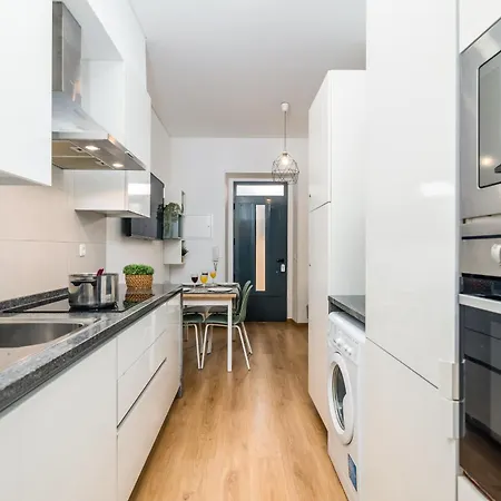 Go Native - Vip Apartment